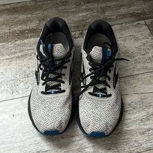 Men’s 12.5 Brooks Trace